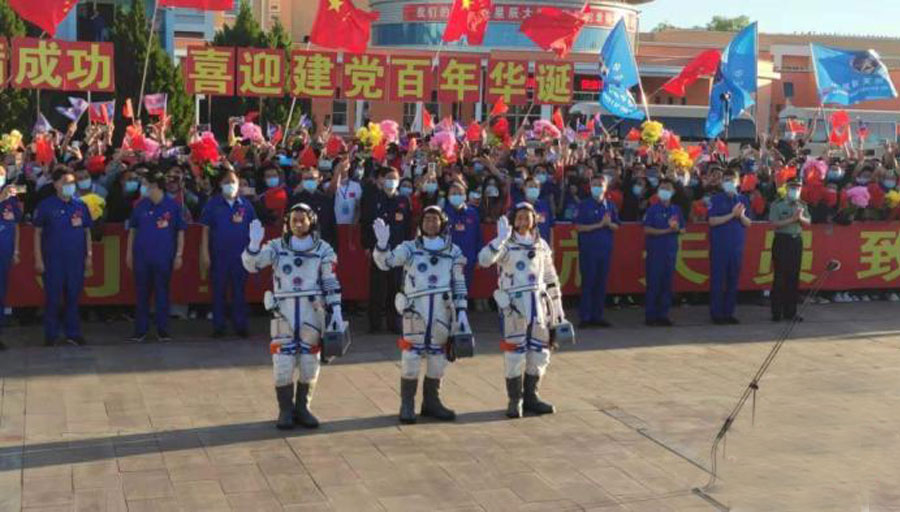 廣州日日躁夜夜躁狠狠久久AV辦公家具有限（xiàn）公司.jpg